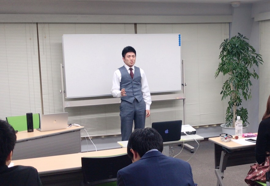 はじめまして!健康資産プランナークラブ運営代表の佐々木伸悟です